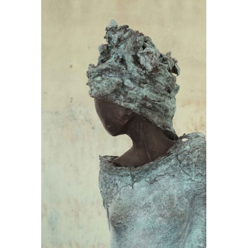 dione-blauw-patine-detail-scaled